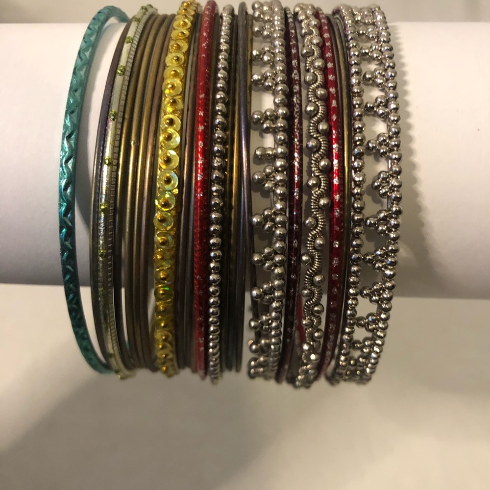 Large size bangle bracelets - Picture 4 of 6